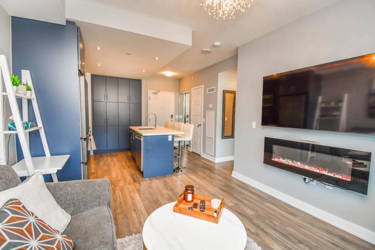 Pet Friendly Condos At Friday Harbour Innisfil Bagian luar foto