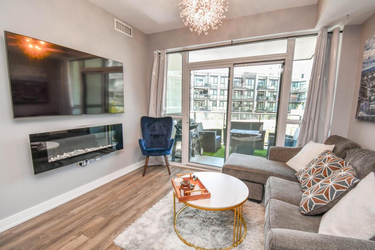 Pet Friendly Condos At Friday Harbour Innisfil Bagian luar foto