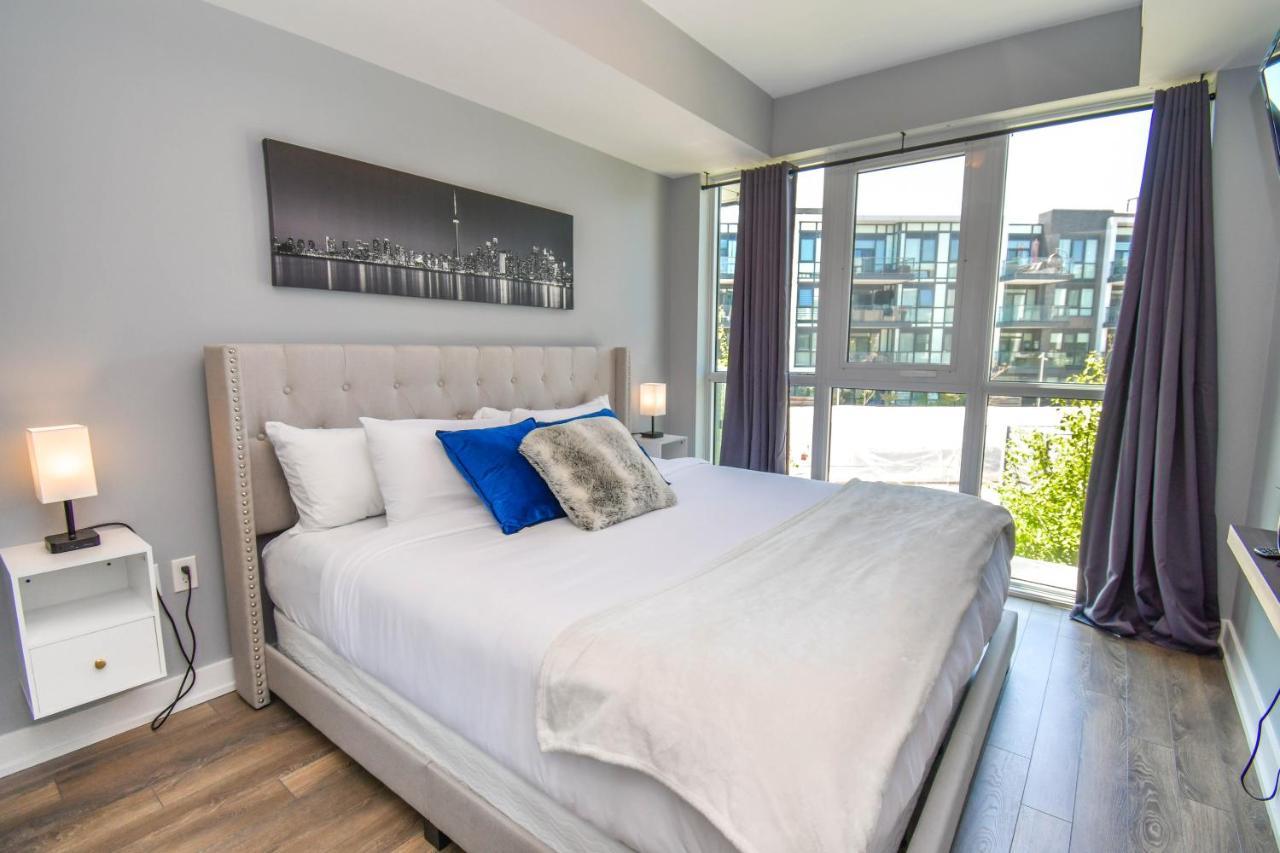 Pet Friendly Condos At Friday Harbour Innisfil Bagian luar foto