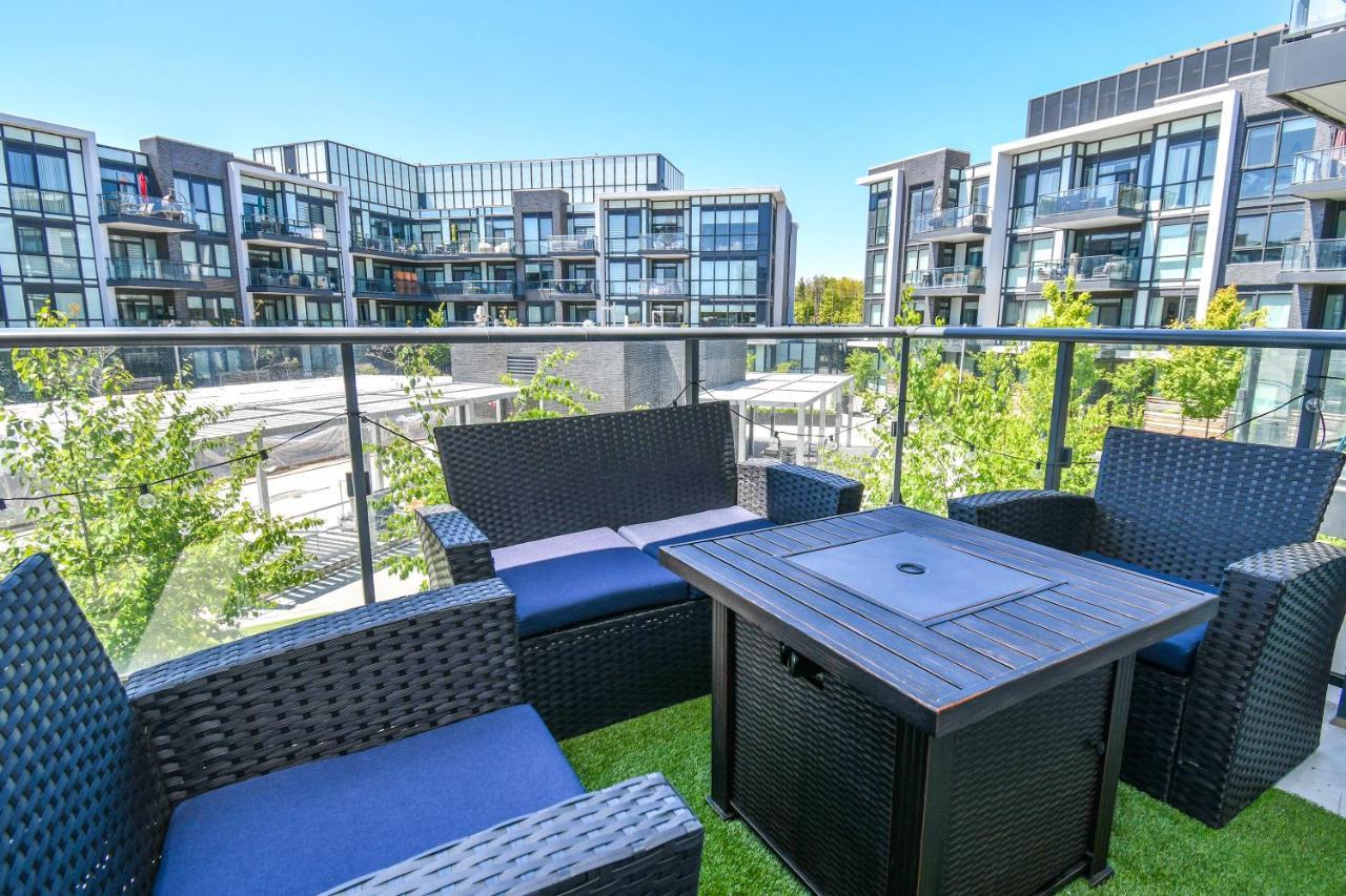 Pet Friendly Condos At Friday Harbour Innisfil Bagian luar foto