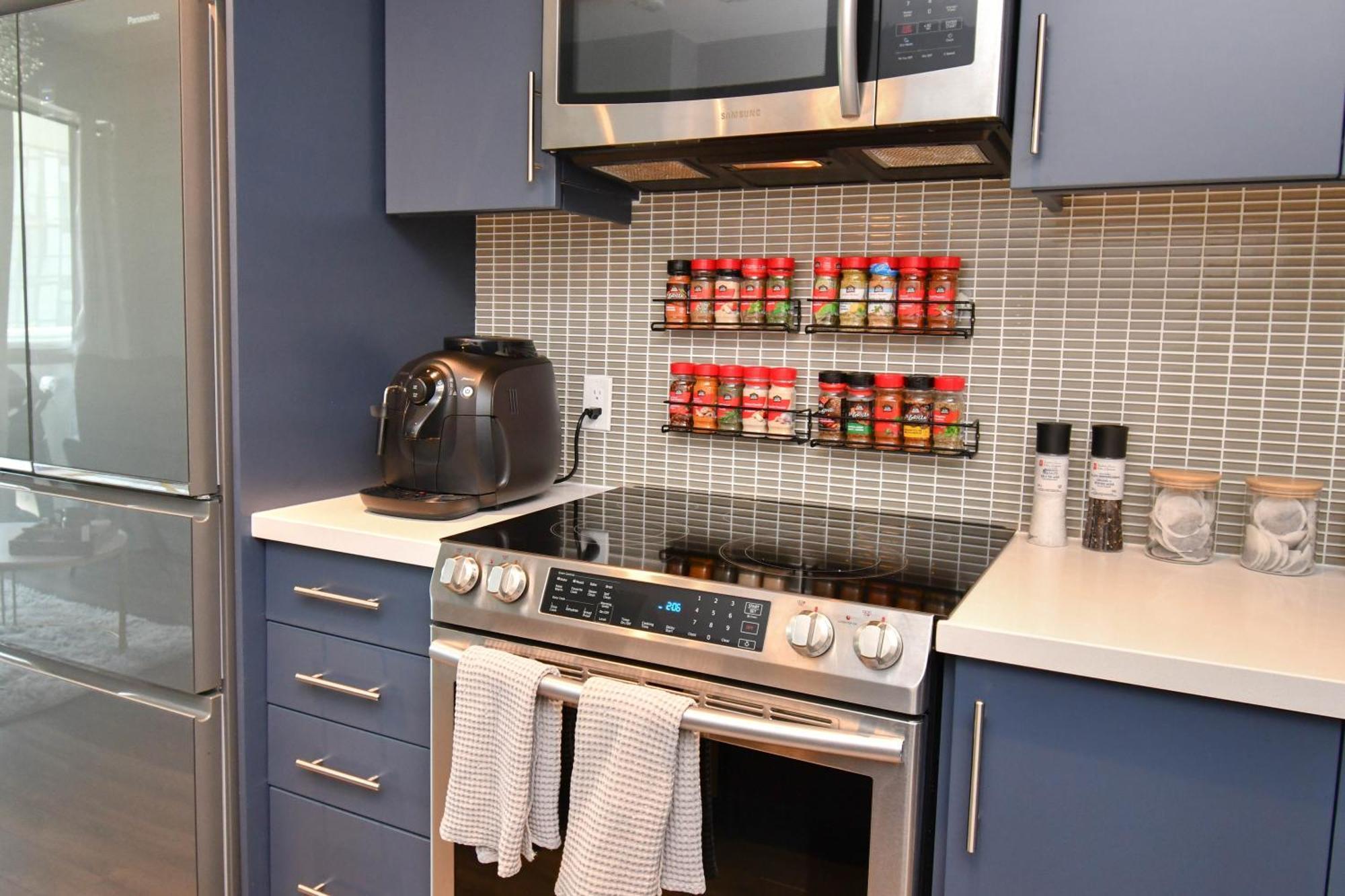 Pet Friendly Condos At Friday Harbour Innisfil Bagian luar foto